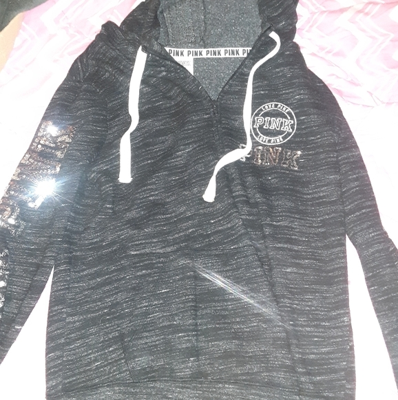 Victoria's secret half zip - Picture 1 of 3